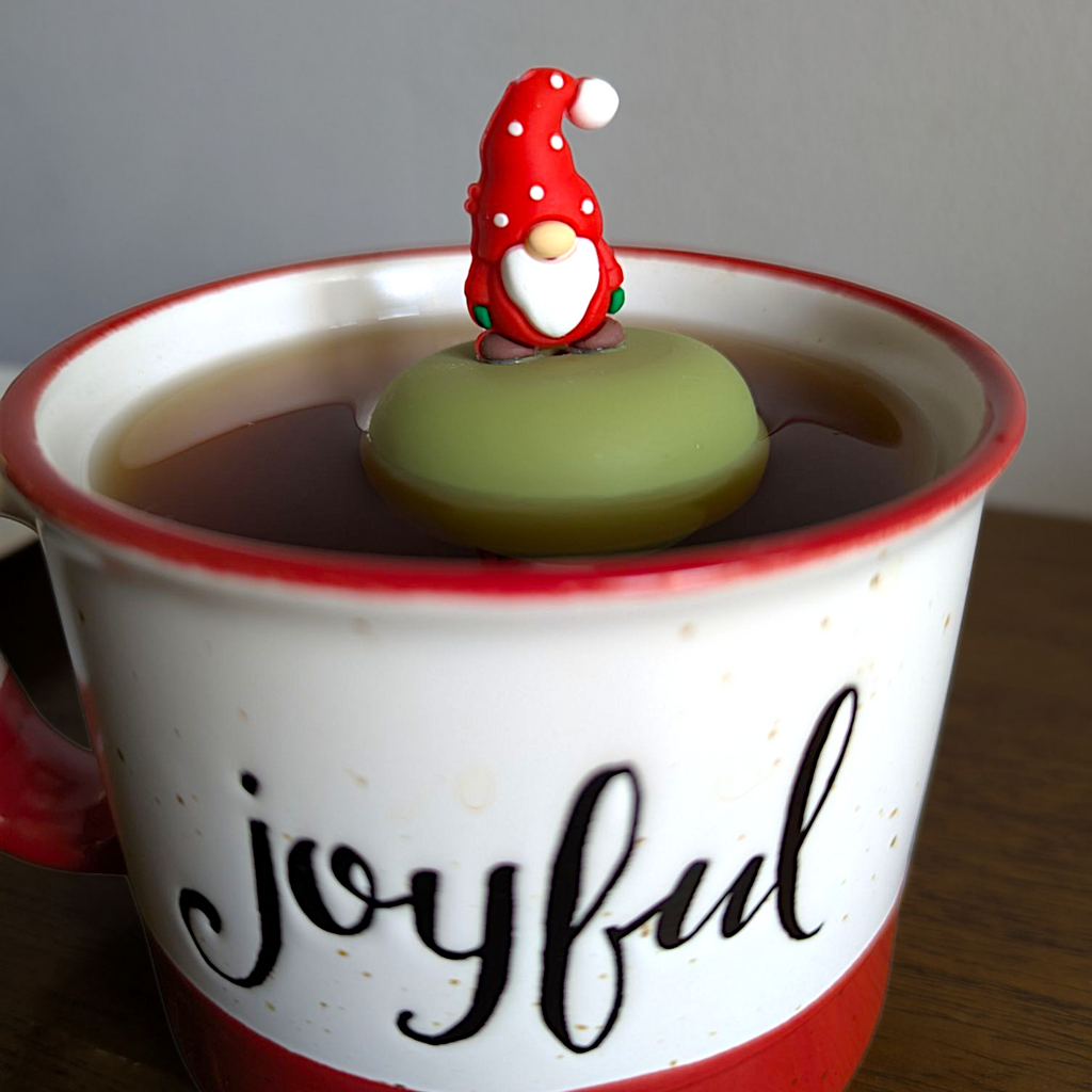 Floating Red Holiday Gnome Tea Infuser - Cute Tea Infuser for Loose Leaf Tea